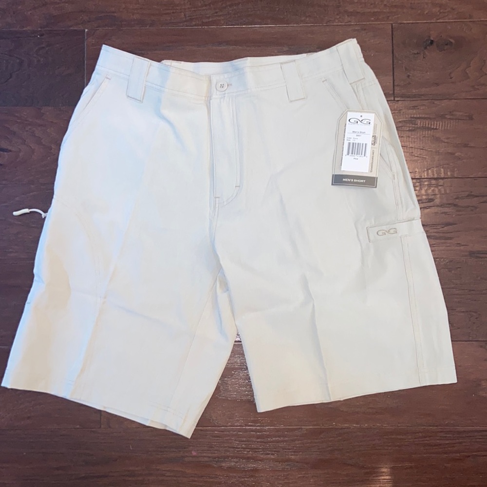 khaki game guard men’s shorts